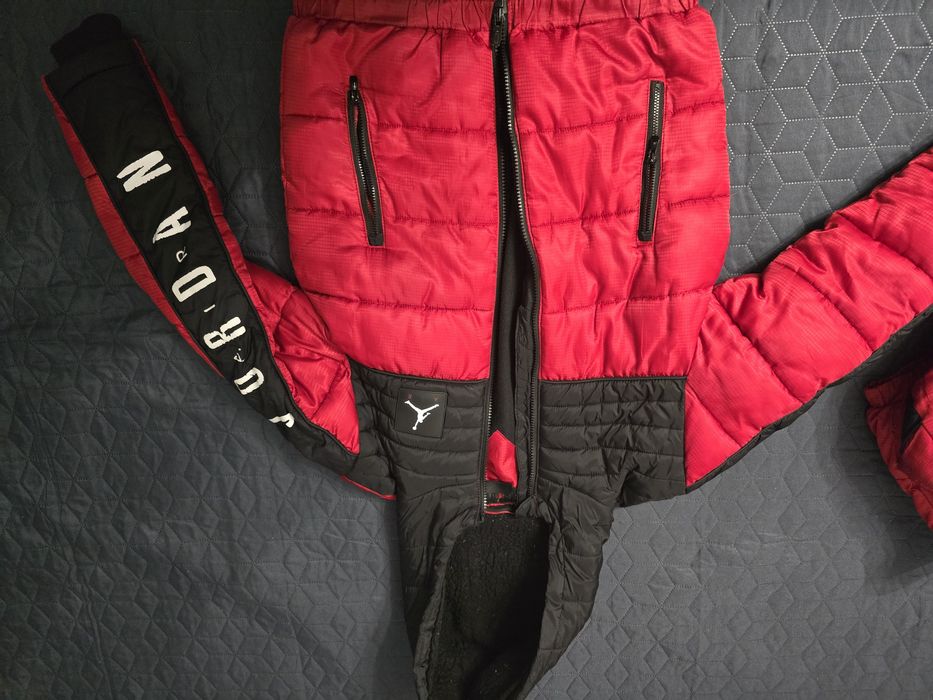 Много дрешки и обувки