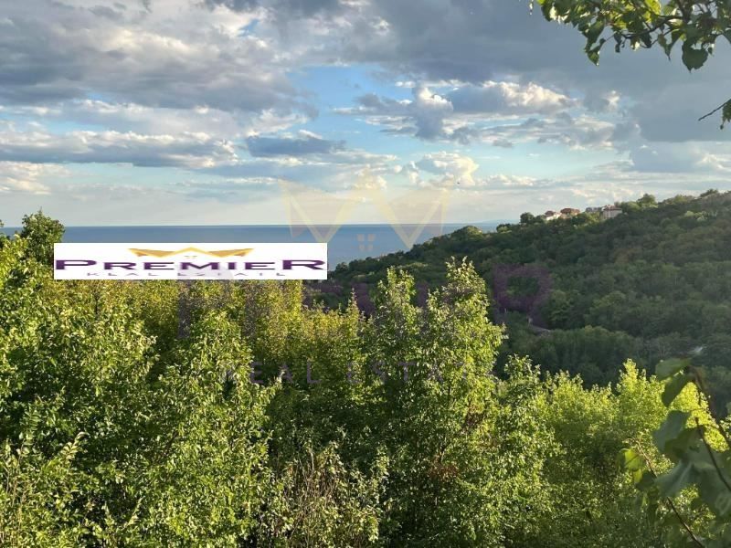 Парцел в Добрич, област-гр.Балчик площ 550 цена 37000