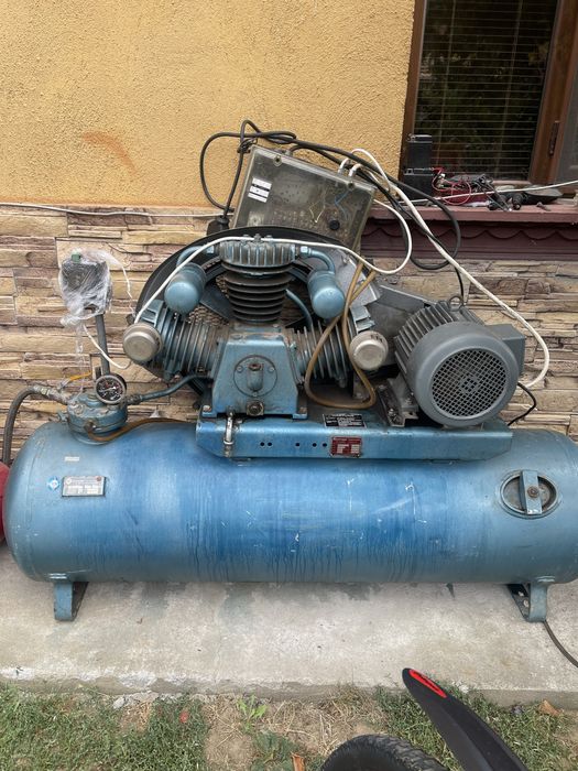 Компресор 300 литра