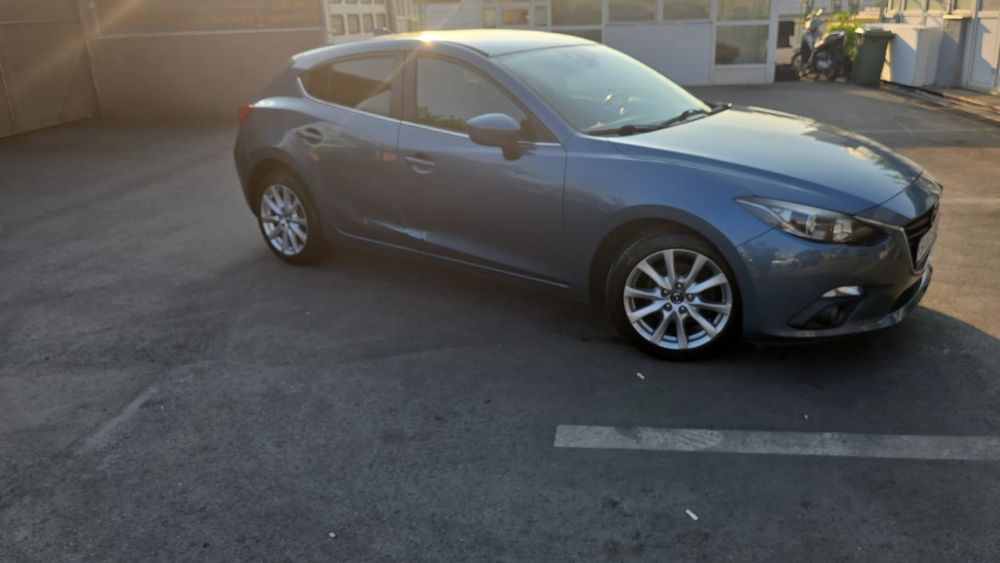 Mazda 3 skyactiv