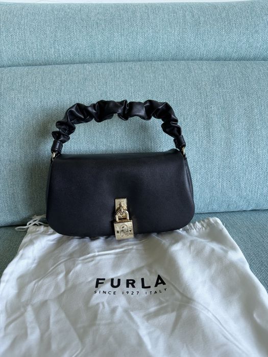 Furla Artemis черна чанта