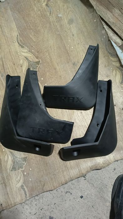 Брызговик комплект