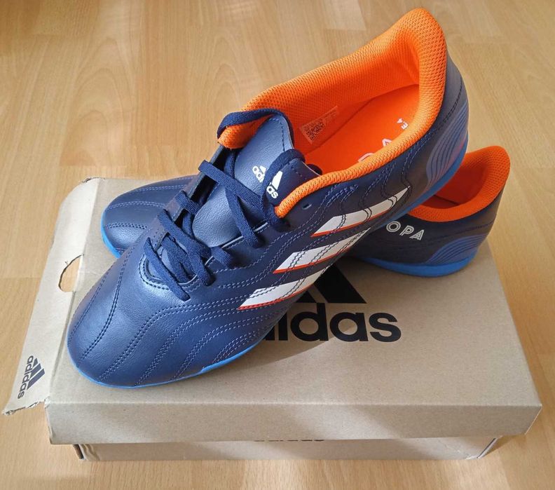 Обувки/стоножки  NIKE/ADIDAS