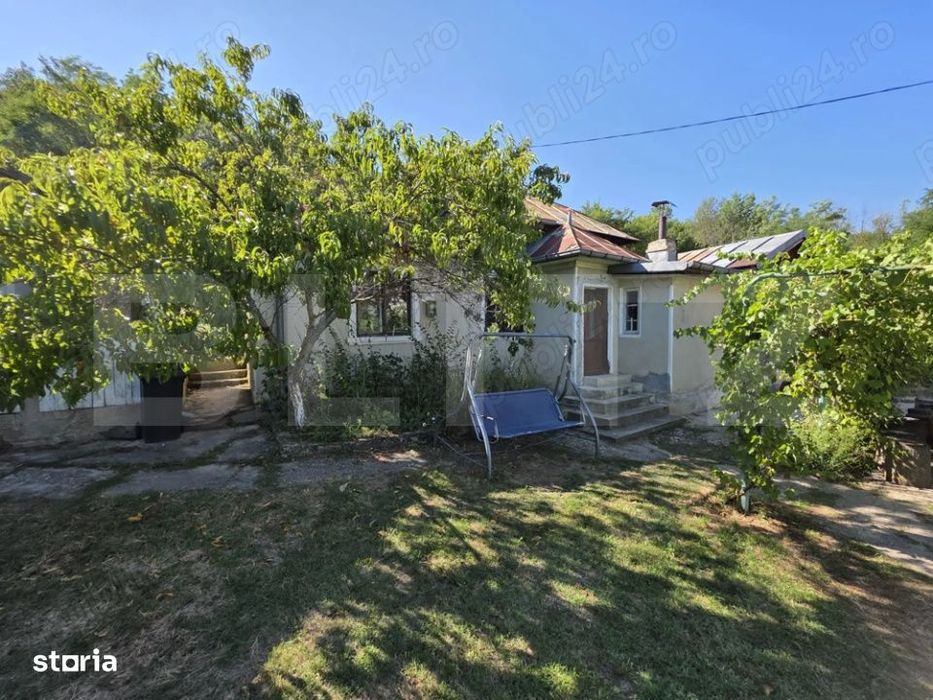 Casa 70 mp– Valea Caselor, Dambovita