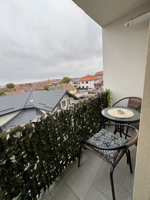 Închiriez apartament zonă centrală