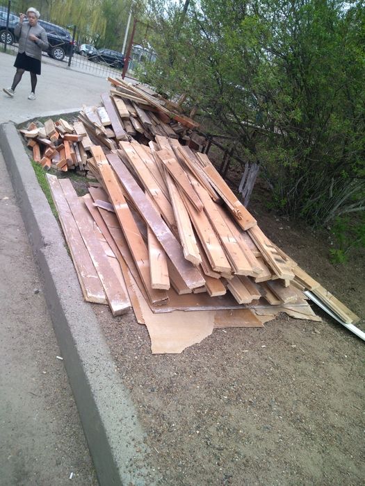 Продам доски б/у в хорошем состоянии