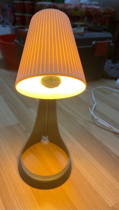 Захранване за светещи табели