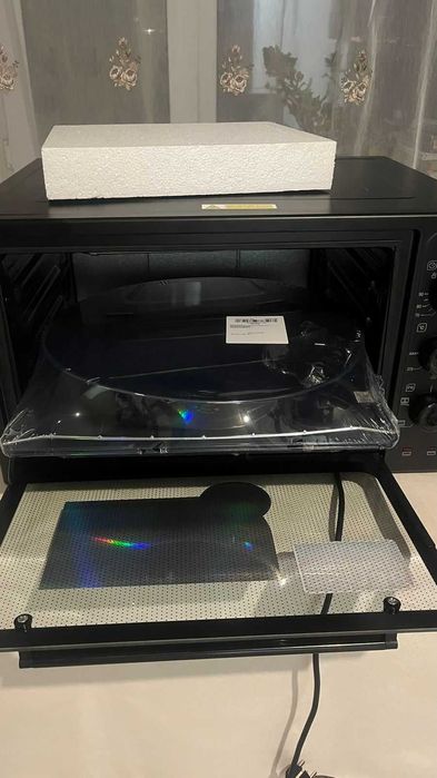 Продам Настольную Электропечь + Стол в подарок