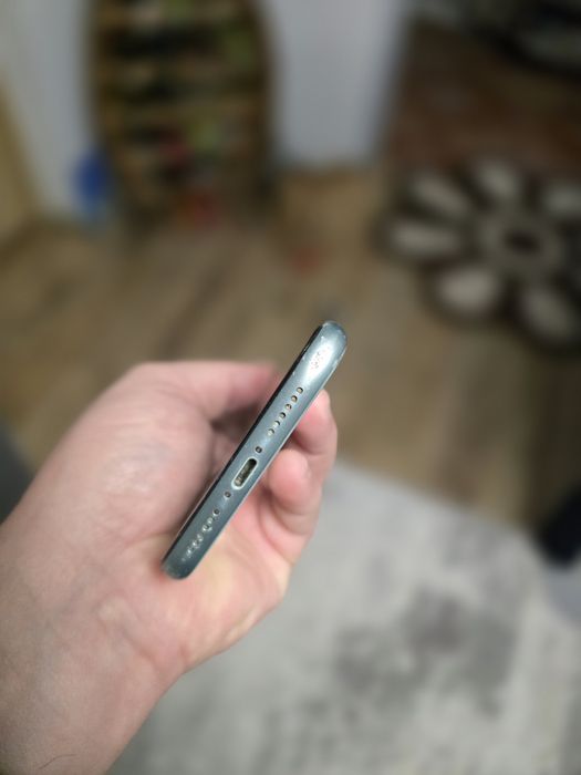 Iphone 11 -128 gb