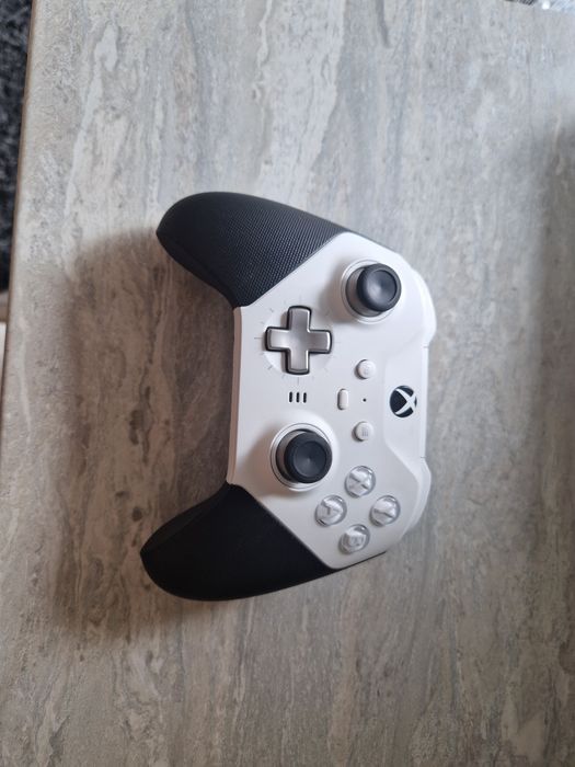 Pachet Xbox One S cu controler Elite