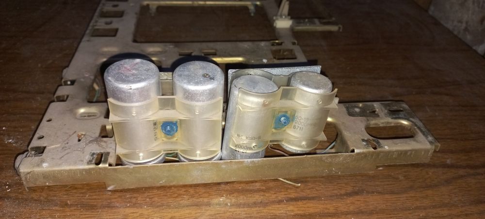 Усилитель Вега 104 стерео. КОНДЕНСАТОРЫ