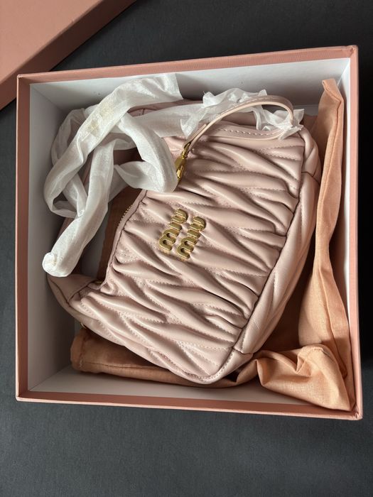 Geanta Miu Miu pink
