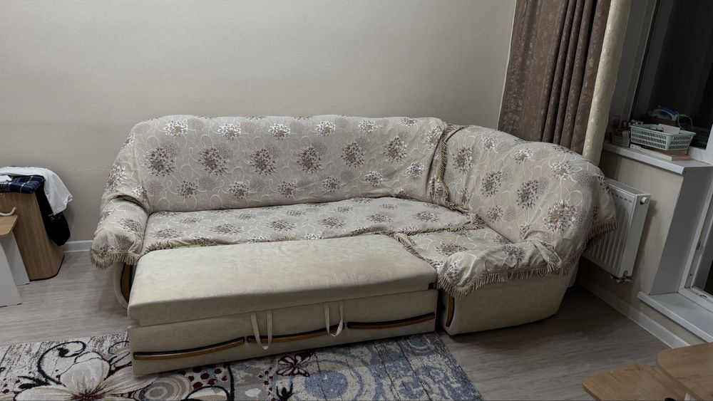 Продам диван 15 к