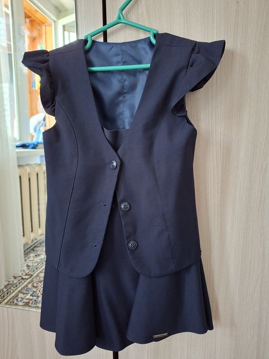 Продам сарафан для девочки