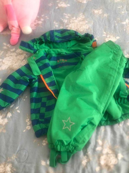 Продам костюм р 86-92