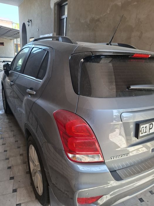 Продам трекер-1 премьер.