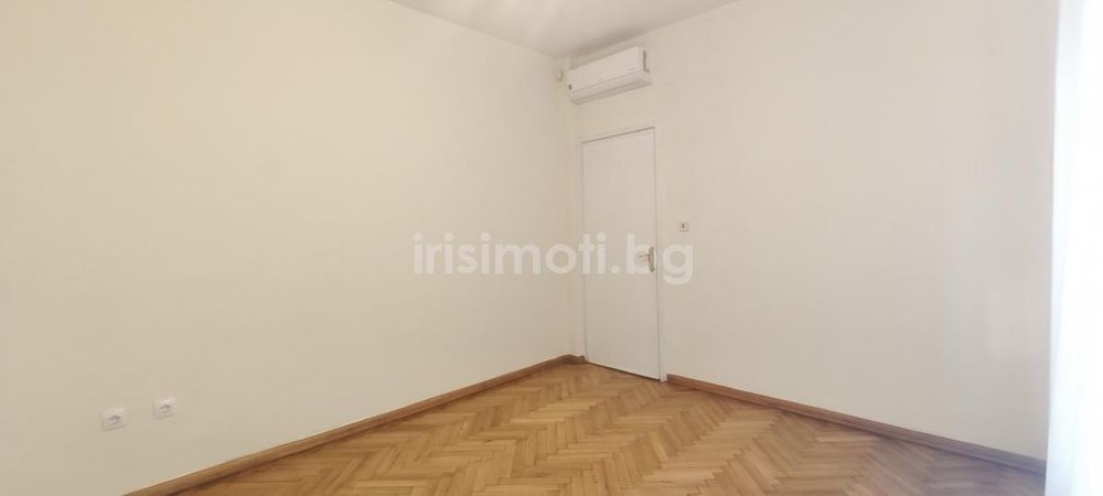 Дава се под наем Офис в София, Център - 160 кв.м за 1500 € - Снимка #5