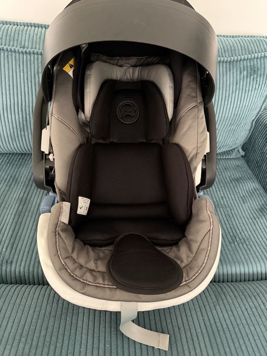 Inserție / reductor nou-născut Cybex pentru scoică auto bebe