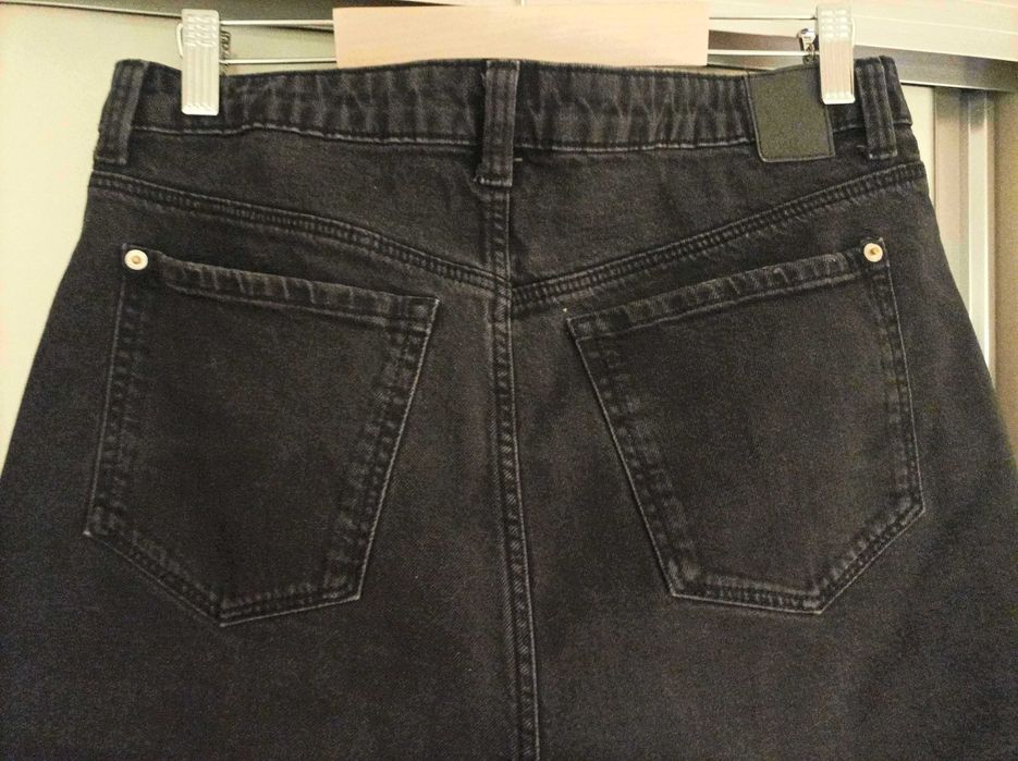 Pantaloni scurti jeans C&A, negri, mar.42