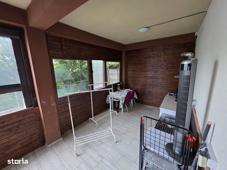Apartament cu 2 camere de vanzare in vila in zona Ciorogarla
