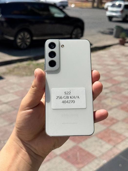 Samsung S22.    .