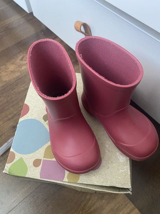 Боси обувки за момиче размер 20-22