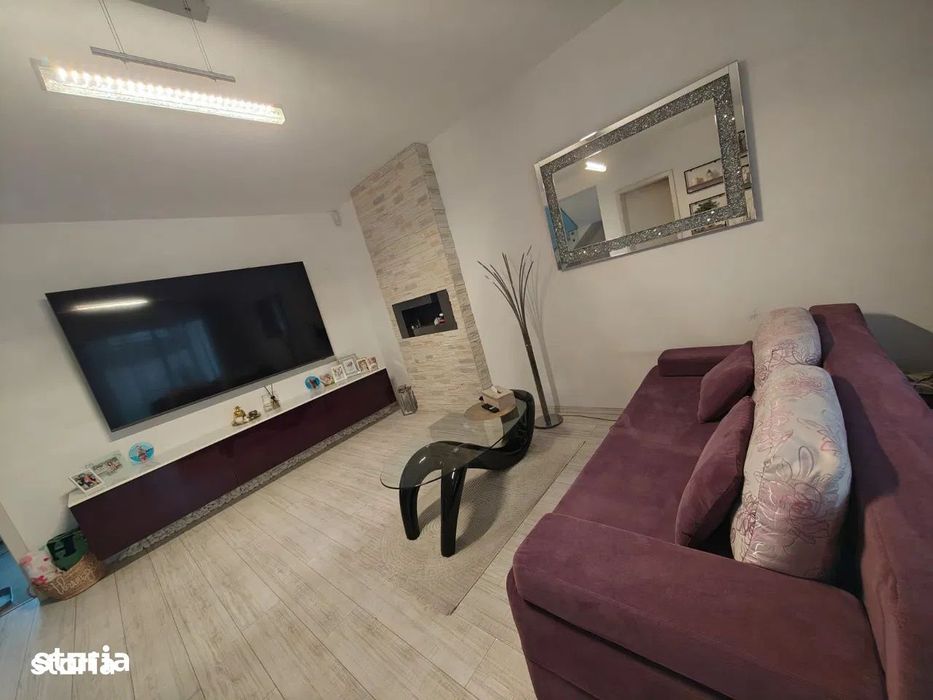 Duplex de vanzare de 140mp , teren 365mp zona : Floresti Narciselor