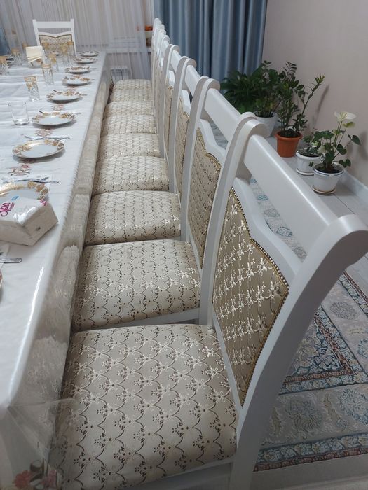 Стулья белые 10 штук