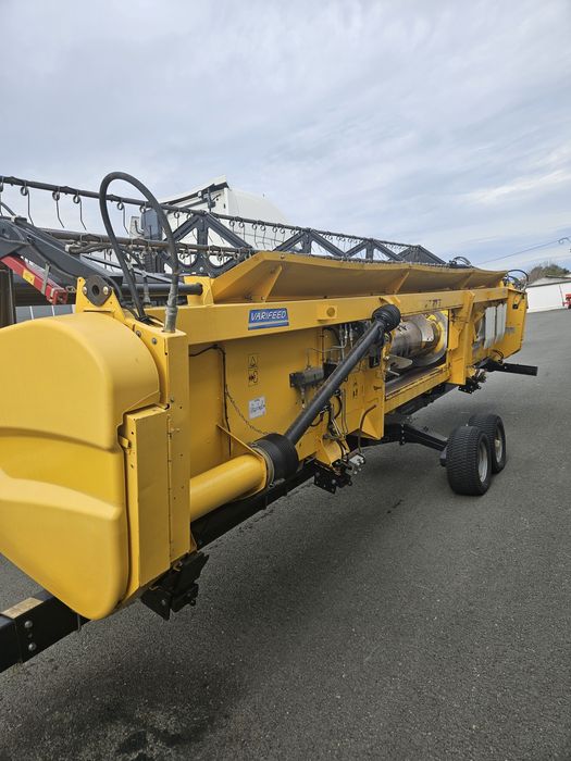 Header paioase New Holland