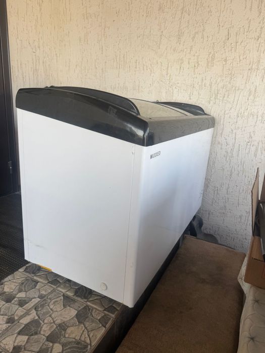 Продам морозильник