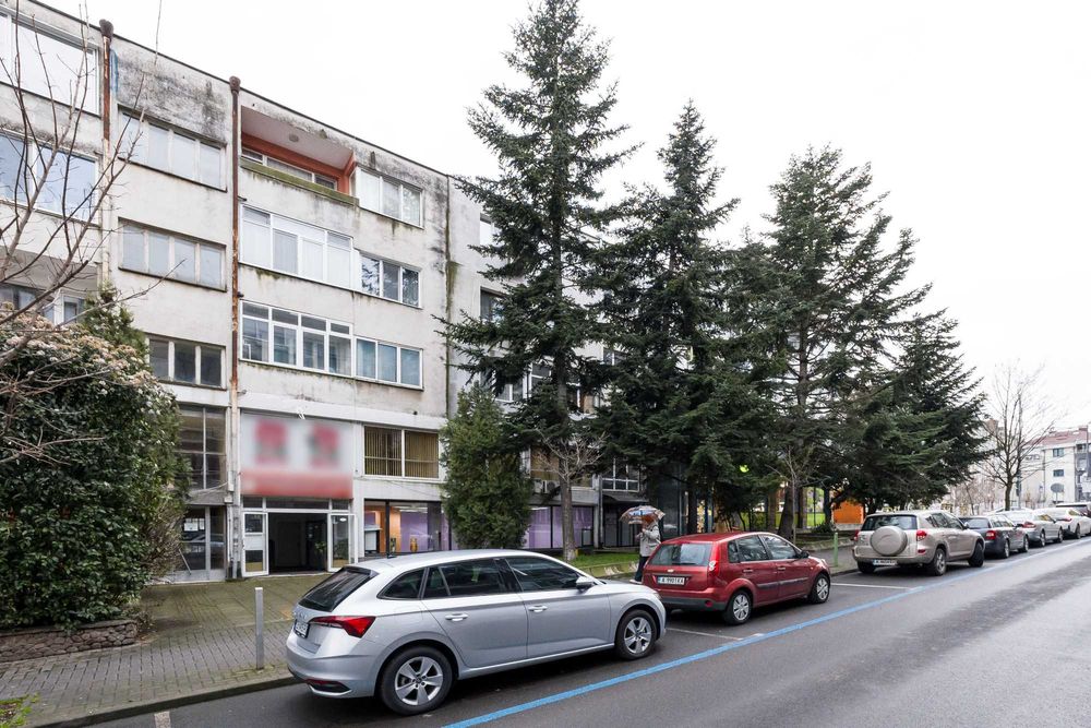 Продава се Магазин в Бургас, Център - 150 кв.м за 1013 €/кв.м - Снимка #2