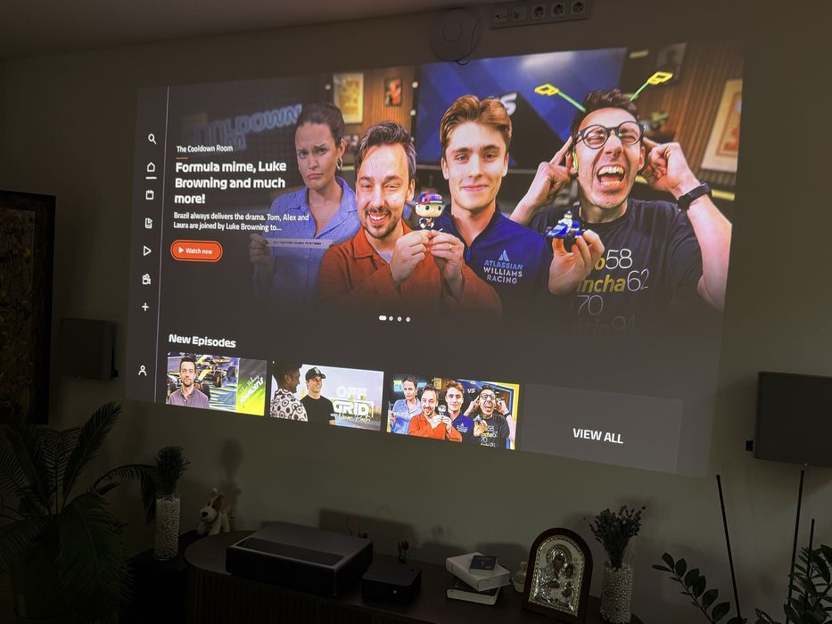 Proiector Wemax  Laser super short throw