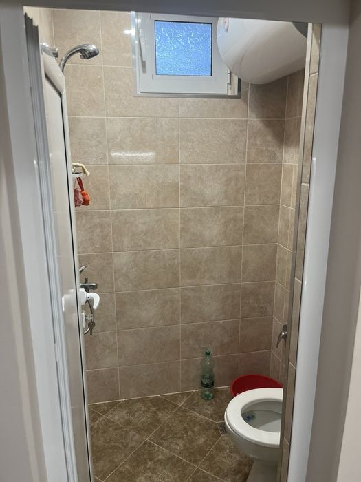 Къща с дворно място