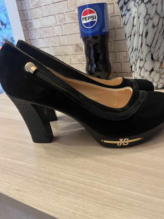 Туфли женские черные