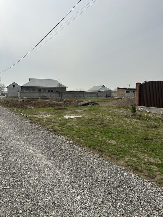 Uchastka sotiladi Guliston shaxarda