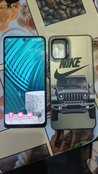 Samsung 51 srochna sotiladi