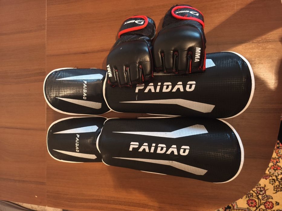 Продам сумку, перчатки, шитки для ног,