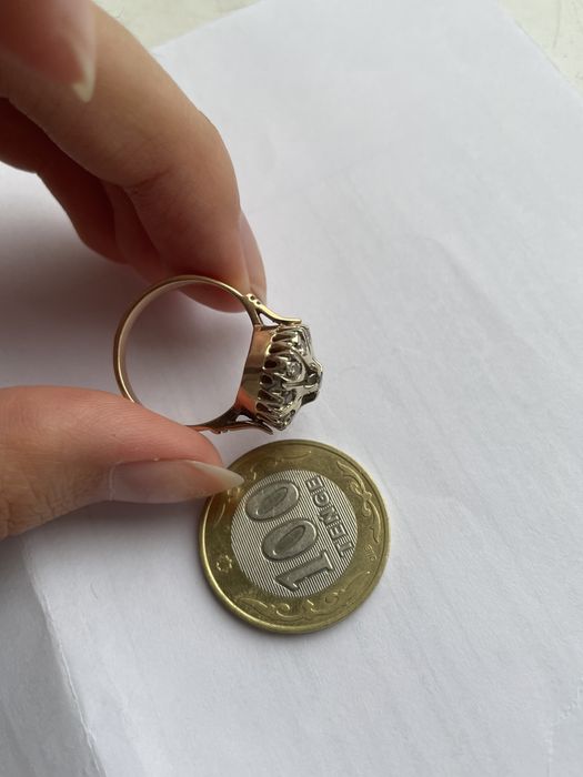 Кольцо с бриллиантами