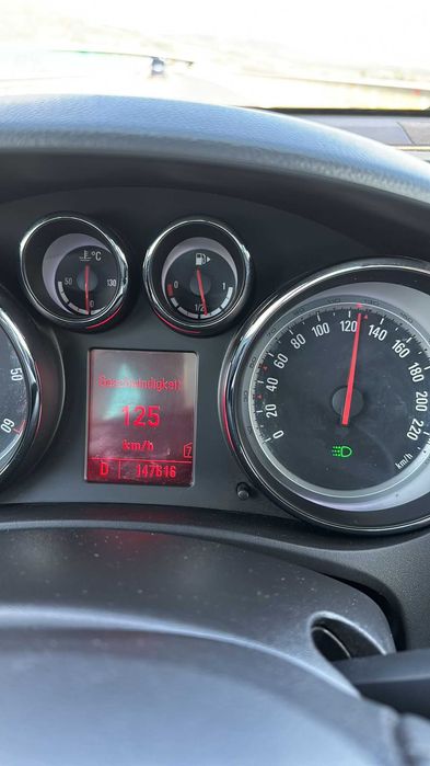 Vând Opel Meriva 1,7 CDTI 101 cp 2011 Automat 148 mii km reali
