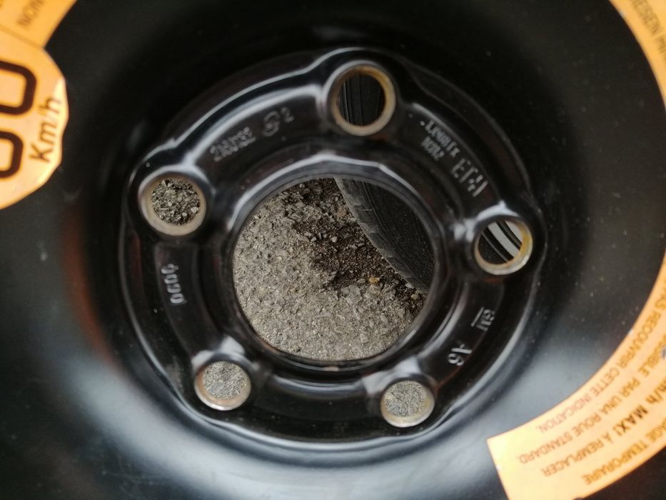 Резервна гума тип патерица за Опел размер 5 /110 /16 .