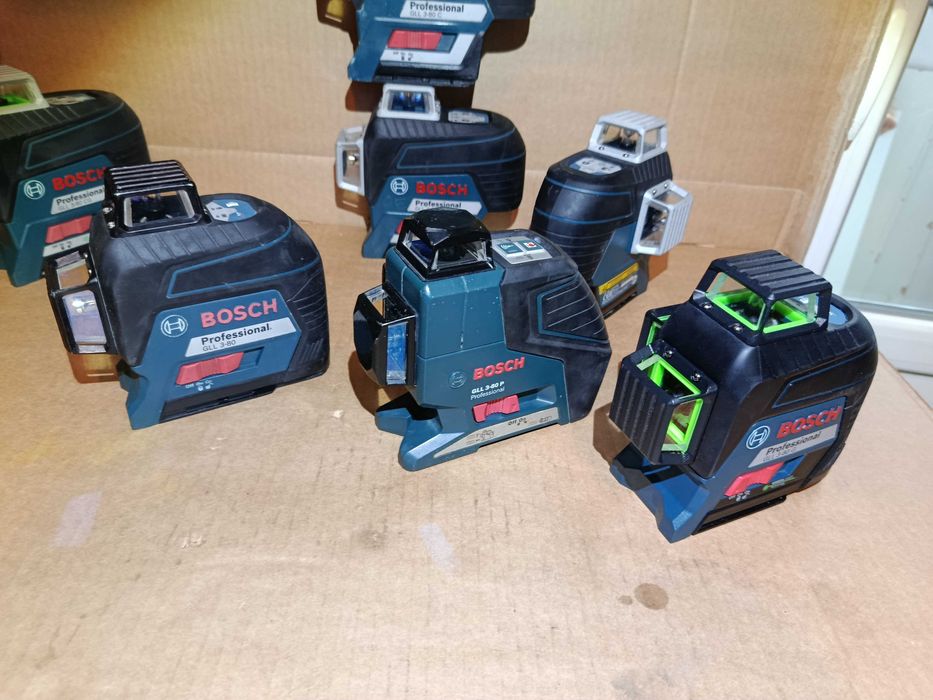 NIvela Laser BOSCH GLL 3-80 P G Boloboc pe 4x1.5V AA baterii