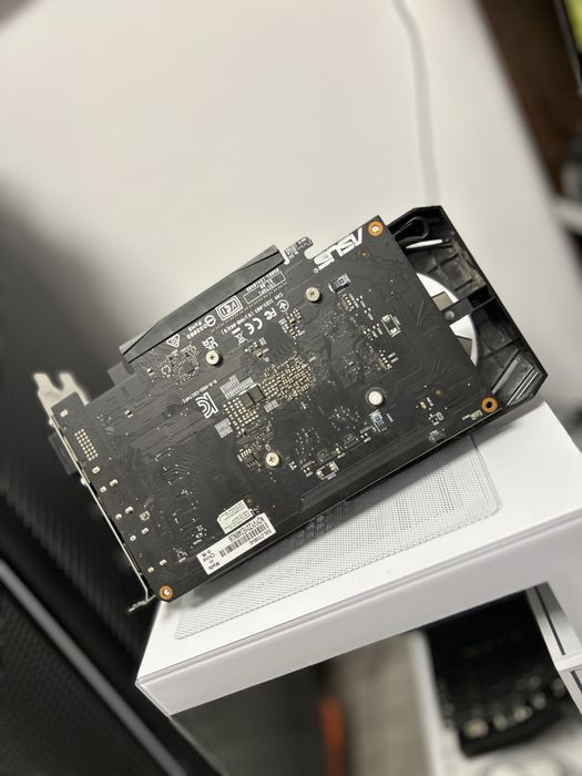 Se vinde Gtx 1650 4gb