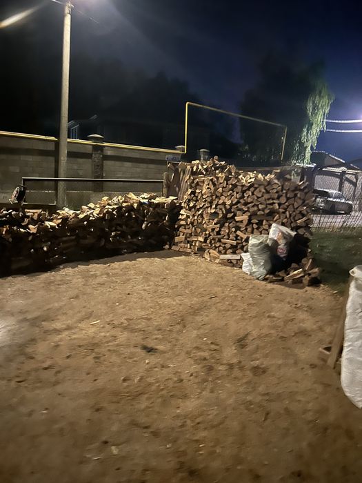 Рубленые дрова машинами