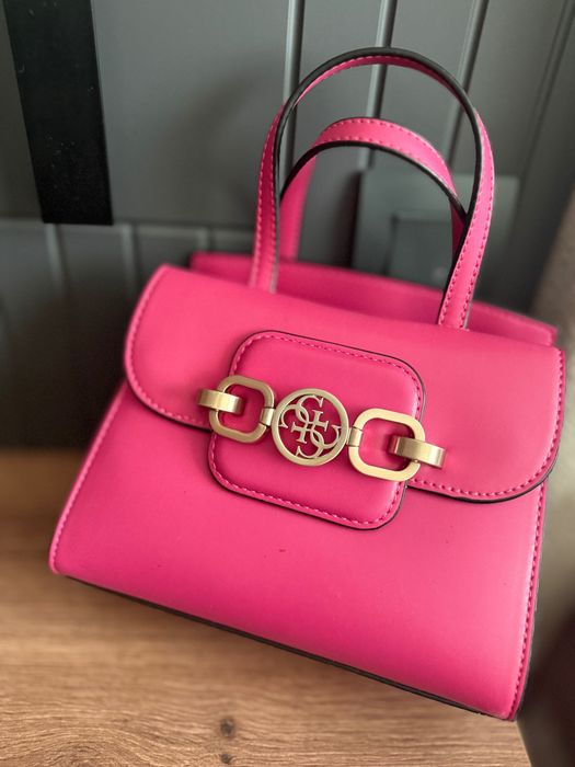 Продава Чанта guess