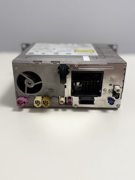 Unitate multimedia BMW NBT EVO ID4 Harman OEM 65126809243 – 100% funcțională