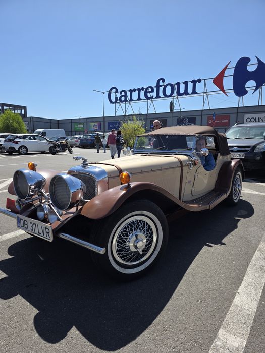 Inchiriere masina epoca pentru evenimente dambovita