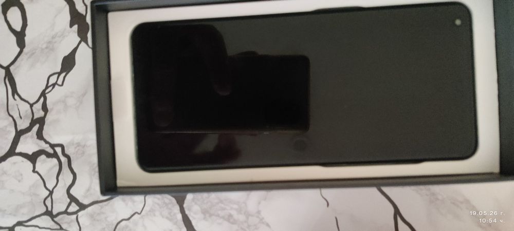 Oneplus 10 pro.12 RAM /256