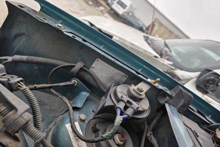 Injector motorina 044511076 Citroen Berlingo prima generatie (facelif