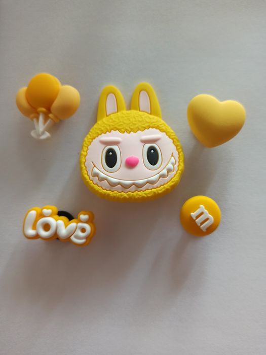 Labubu значки за crocs