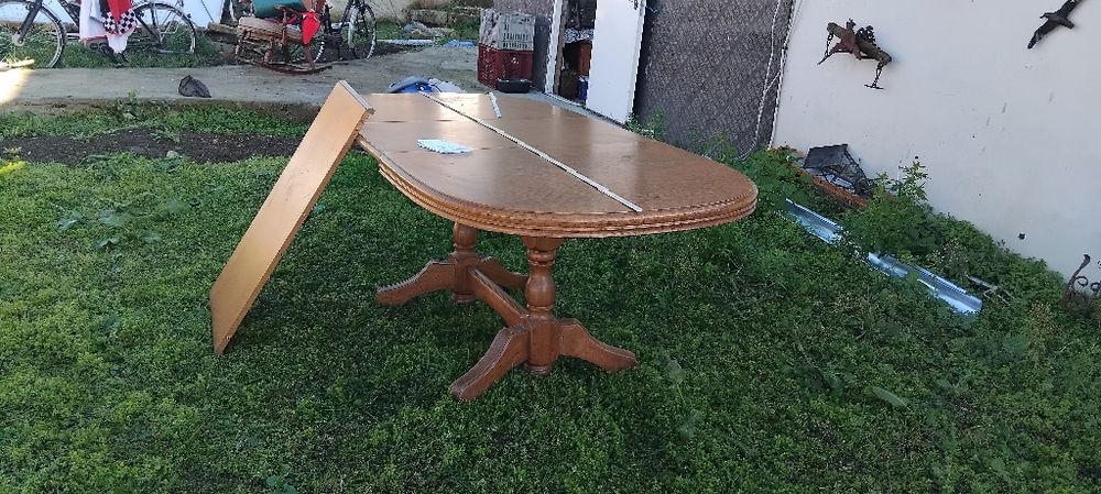 Трапезна Дъбова маса (разтегателна 2,5 м .)